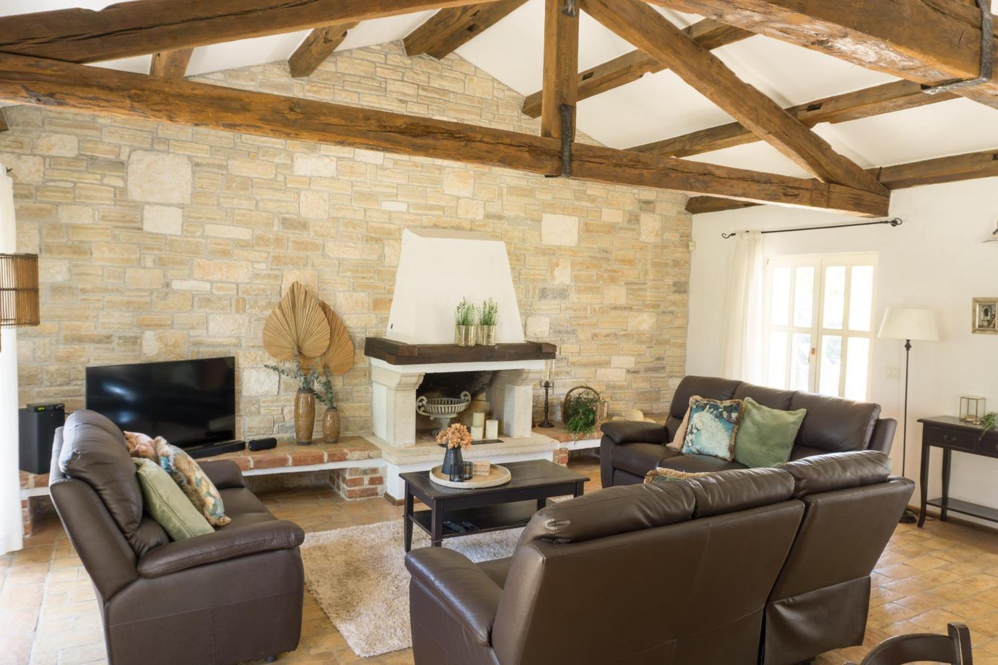Villa Melissa - Istrisches Steinhaus Mit Pool In Guter Lage Sveti Lovreč Pazenatički Bagian luar foto